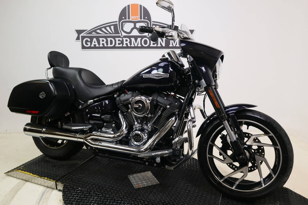 Sport Glide FLSB M8. Milwaukee Eight, 2019