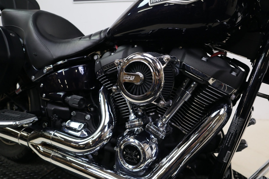 Sport Glide FLSB M8. Milwaukee Eight, 2019