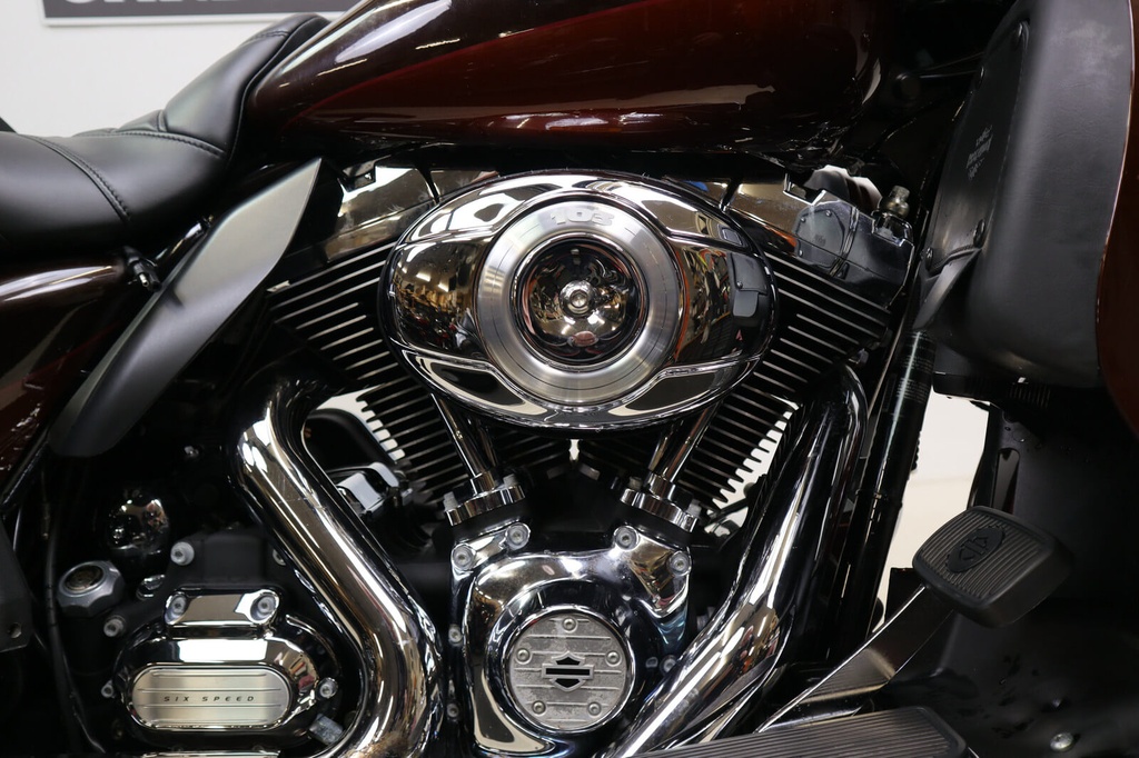 Electra Glide Ultra Classic  Limited FLHTK 103, 2011