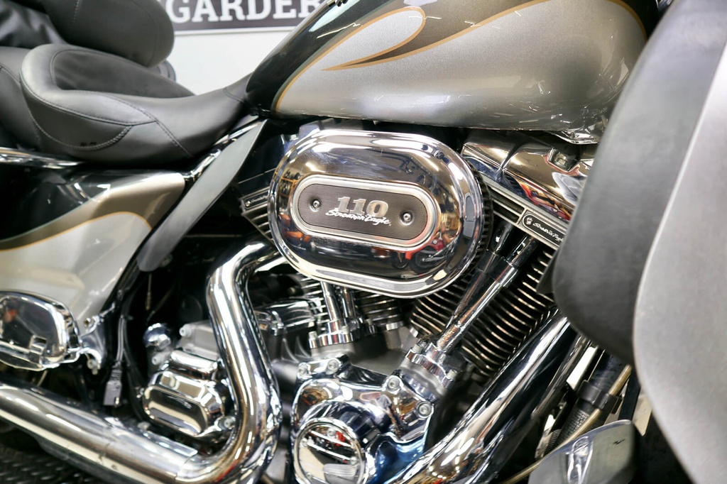 Electra Glide Ultra Classic CVO 110/1800 FLHTCUSE8, 2013