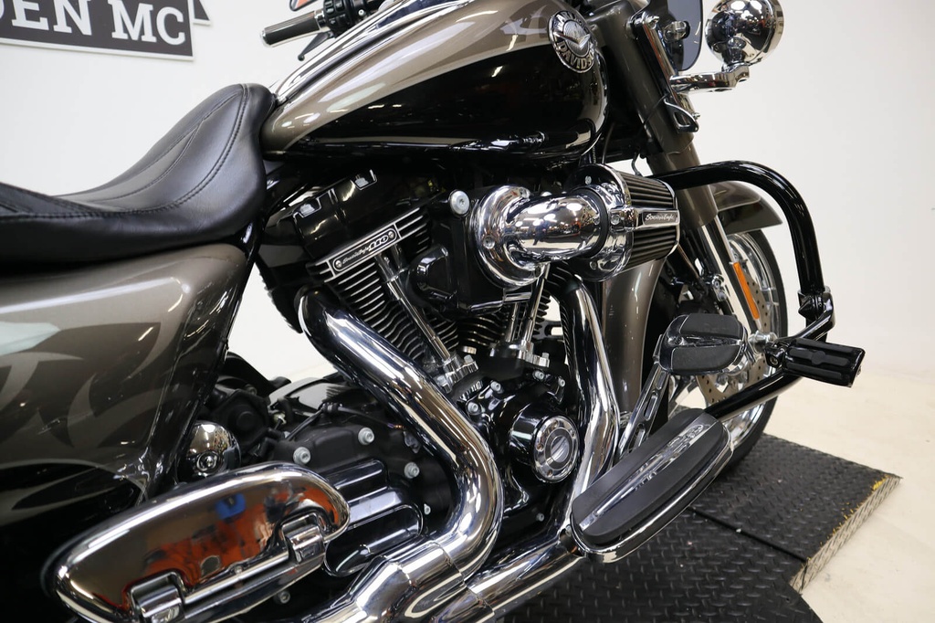 Road King CVO FLHRSE, 2014