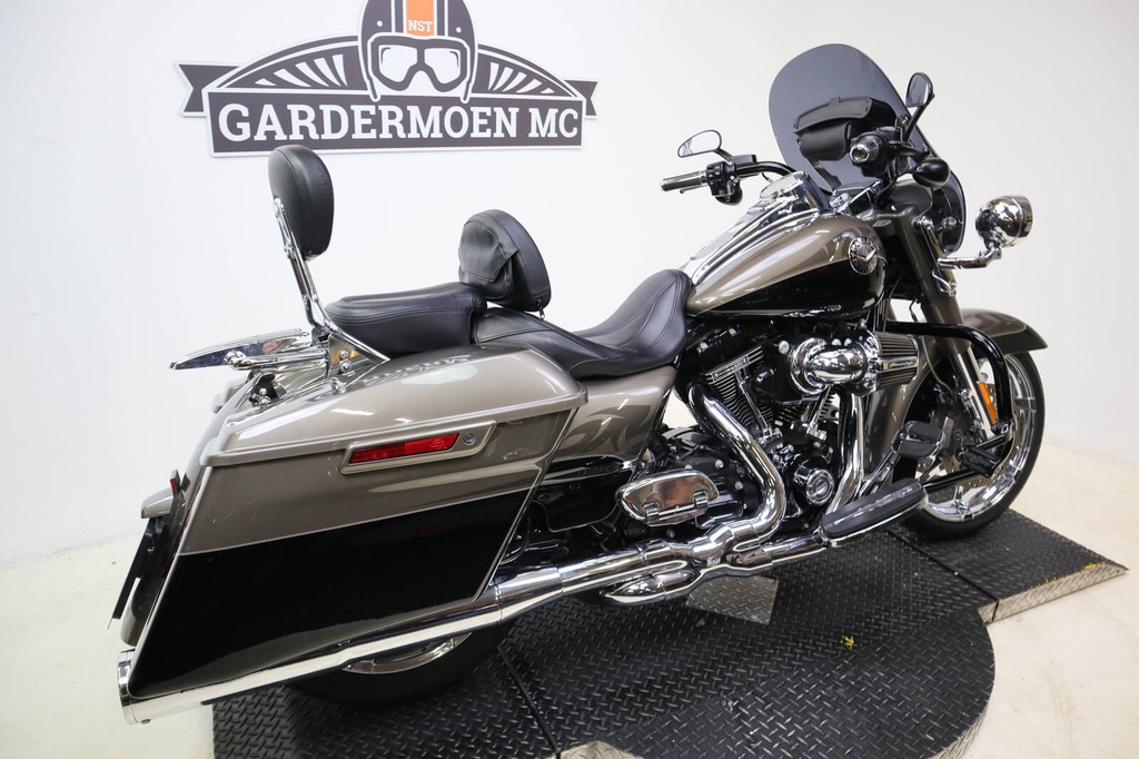 Road King CVO FLHRSE, 2014