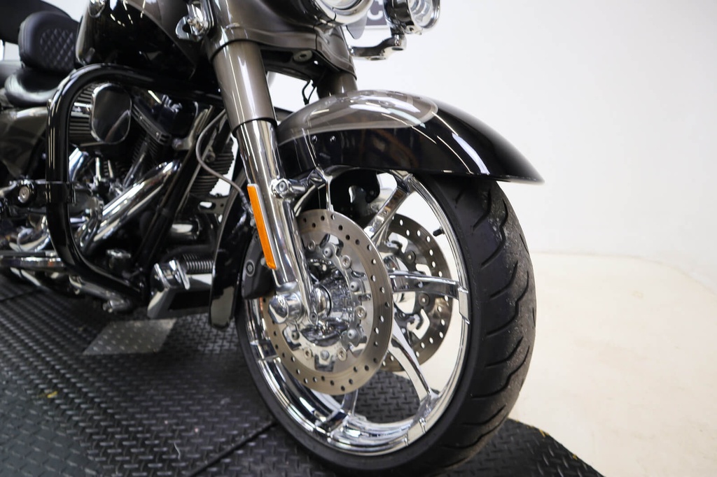 Road King CVO FLHRSE, 2014