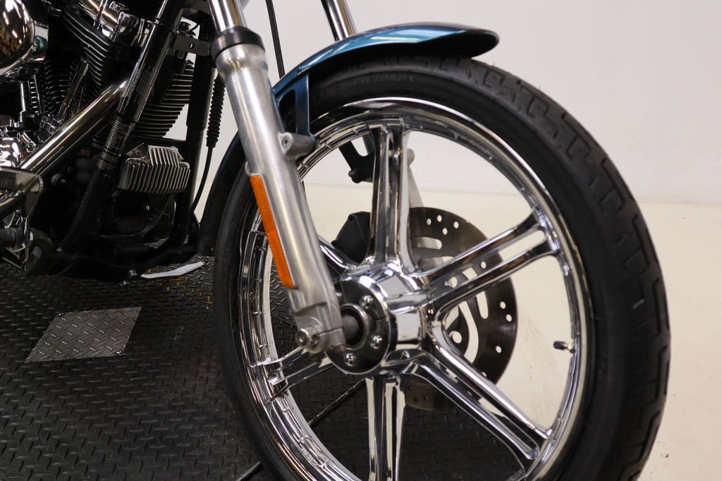 Dyna Wide Glide FXDWG, 2004