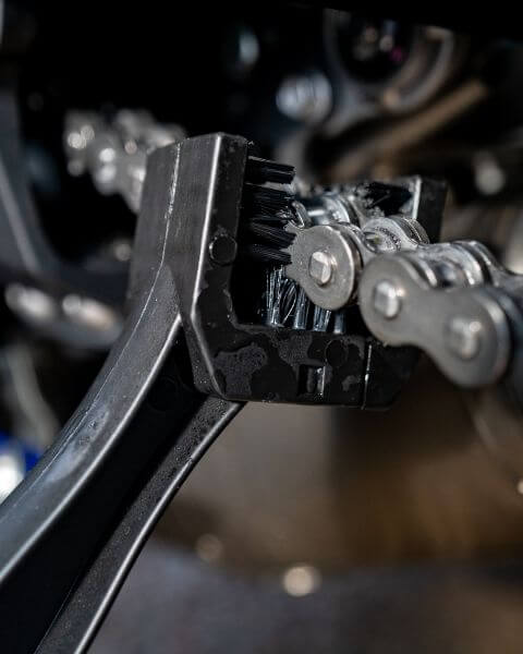 Chain Brush