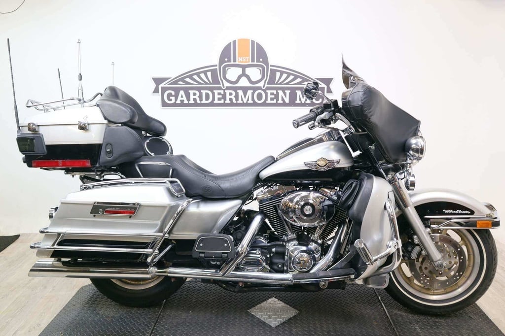 Electra Glide Ultra Classic, 2003