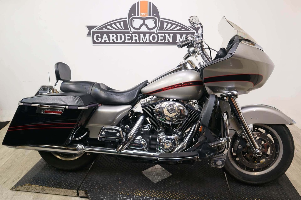 Road Glide, 2008