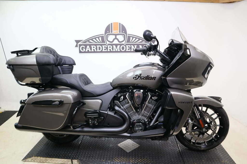 Pursuit Dark Horse 112, 2025