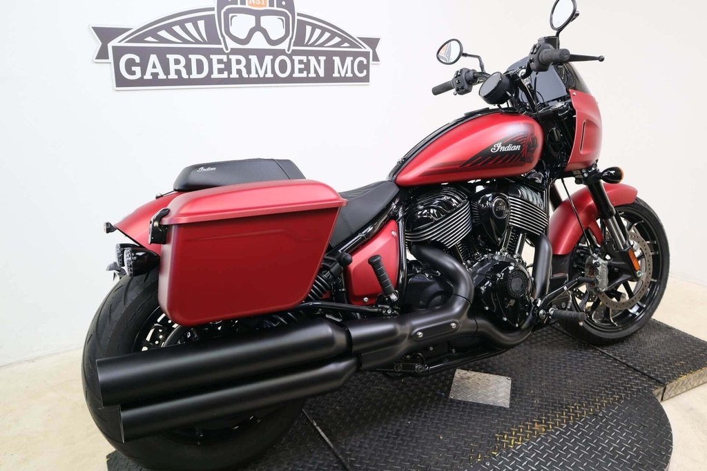 SPORT CHIEF R/T 116, 2025