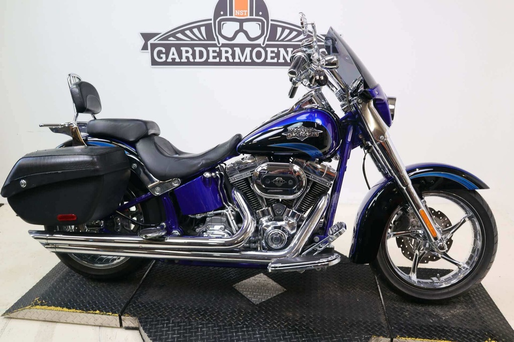 Softail Convertible CVO, 2011