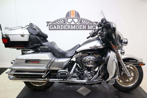 [MC1434] Electra Glide Ultra Classic, 2003