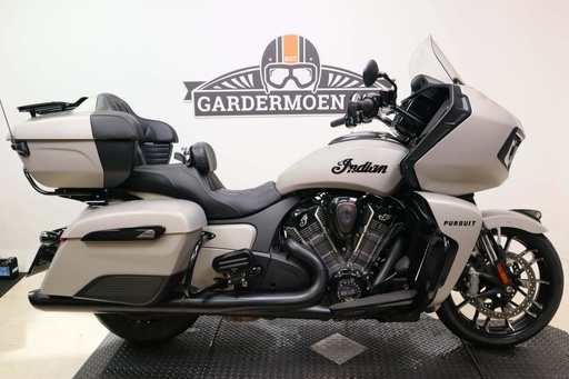[MC1493] Pursuit Dark Horse, 2022
