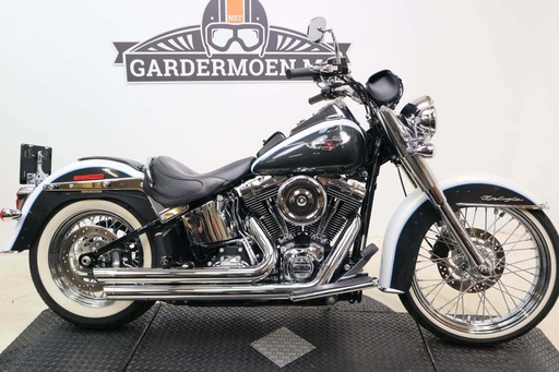 [MC1567] Softail Deluxe, 2009
