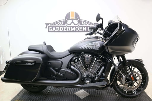 [MC1628] Challenger Dark Horse, 2024