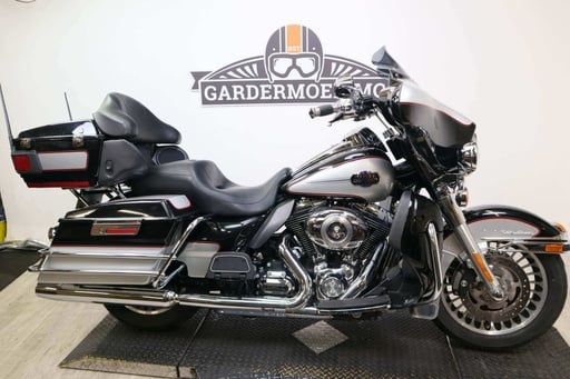 [MC1983] Electra Glide Ultra Limited, 2011